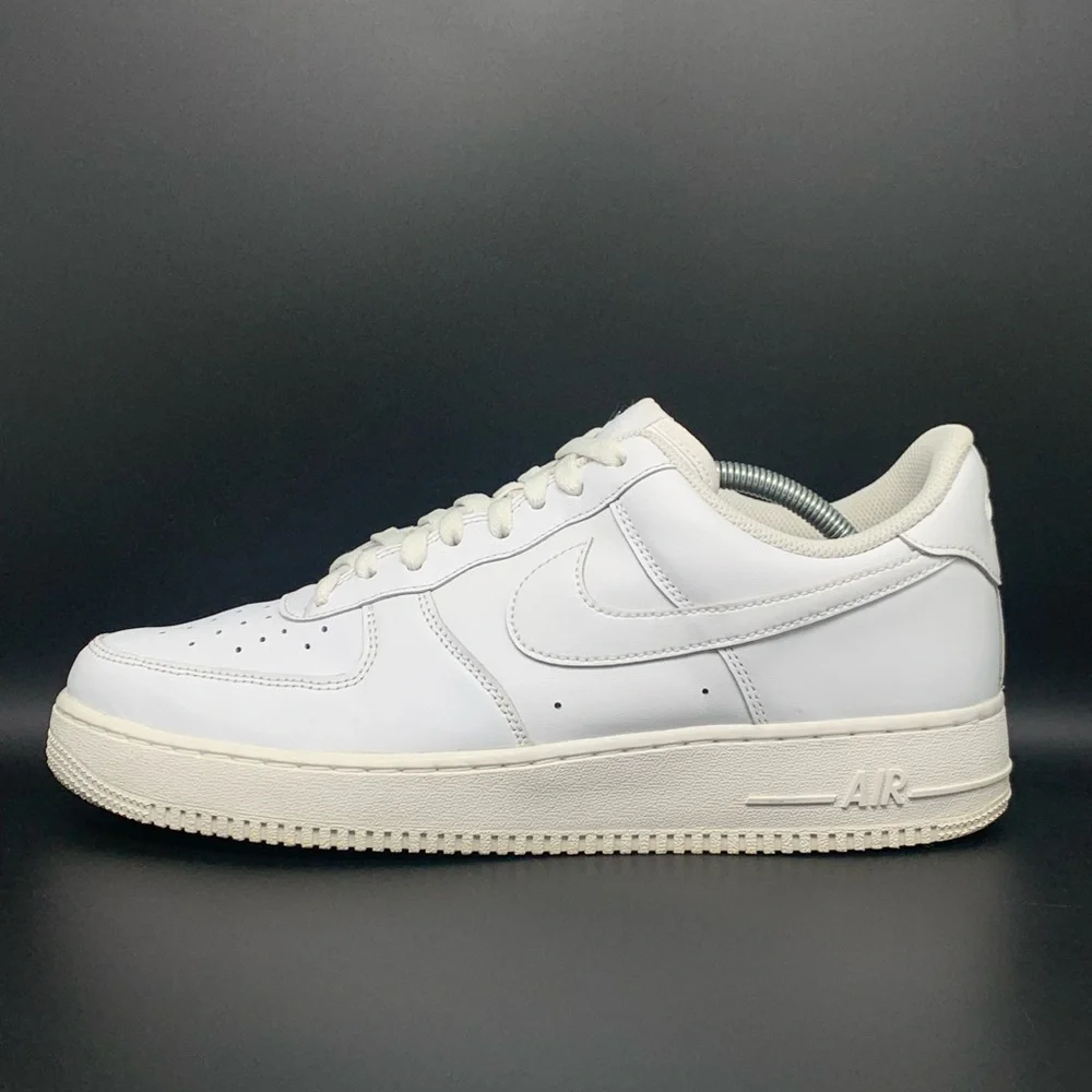 Nike Air Force 1’s ‘07 Triple White Shoes‎ Men’s Sz 11.5